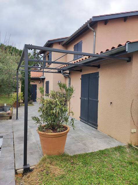 Réalisation d'une pergola dans l'ouest lyonnais