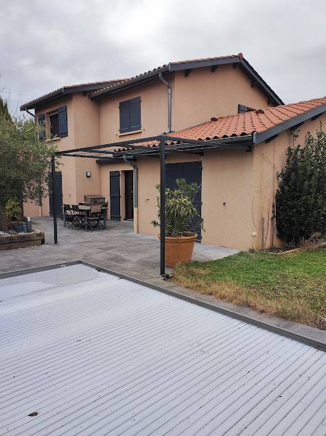 Réalisation d'une pergola en acier sur mesure à Chaponost