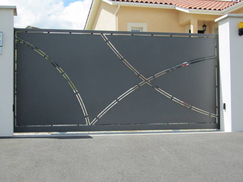 Portail coulissant personnalisé