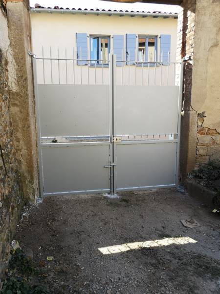 Réalisation d'un portail double vantaux sur la commune de Brignais