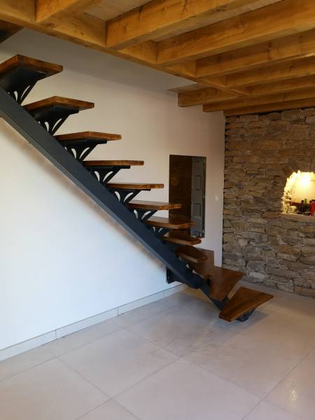 Fabrication et pose d'un escalier droit métallique à Lyon