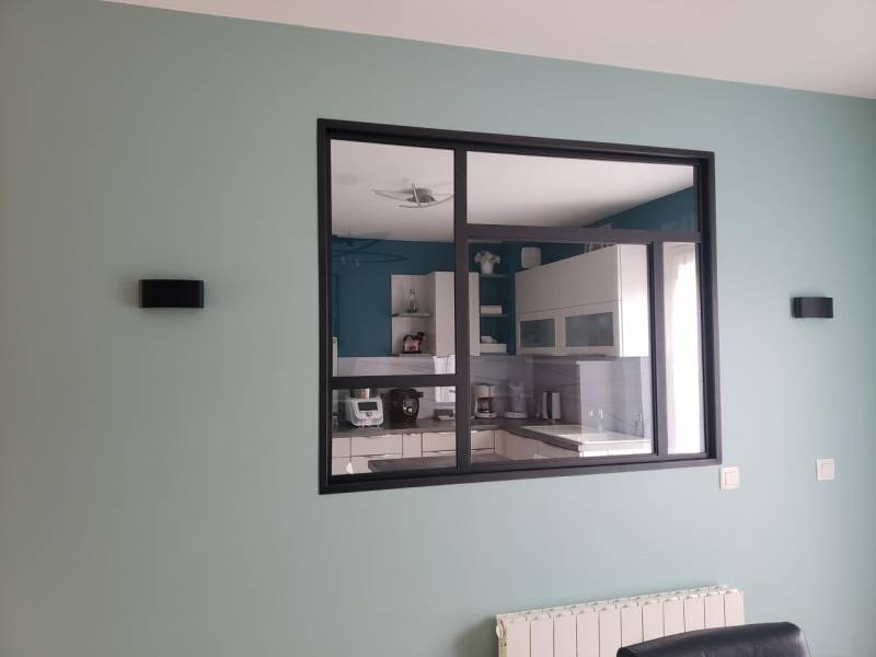 Fabrication et pose d'une jolie verrière selon les plans des clients à Brindas