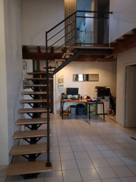 création d'un escalier quart tournant sur mesure à Brignais