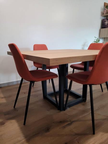 Réalisation d'un pied de table sur mesure à Lyon