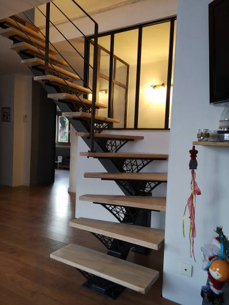 création d'un escalier quart tournant design près de Lyon