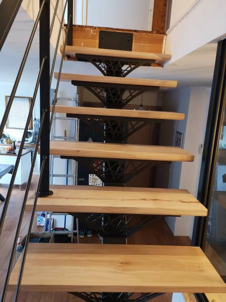 réalisation d'un escalier quart tournant avec son garde-corps à proximité de Lyon